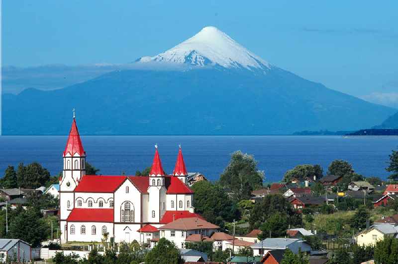 Photo:  Osorno volcano, the Llanquihue Lake near of Puerto Varas